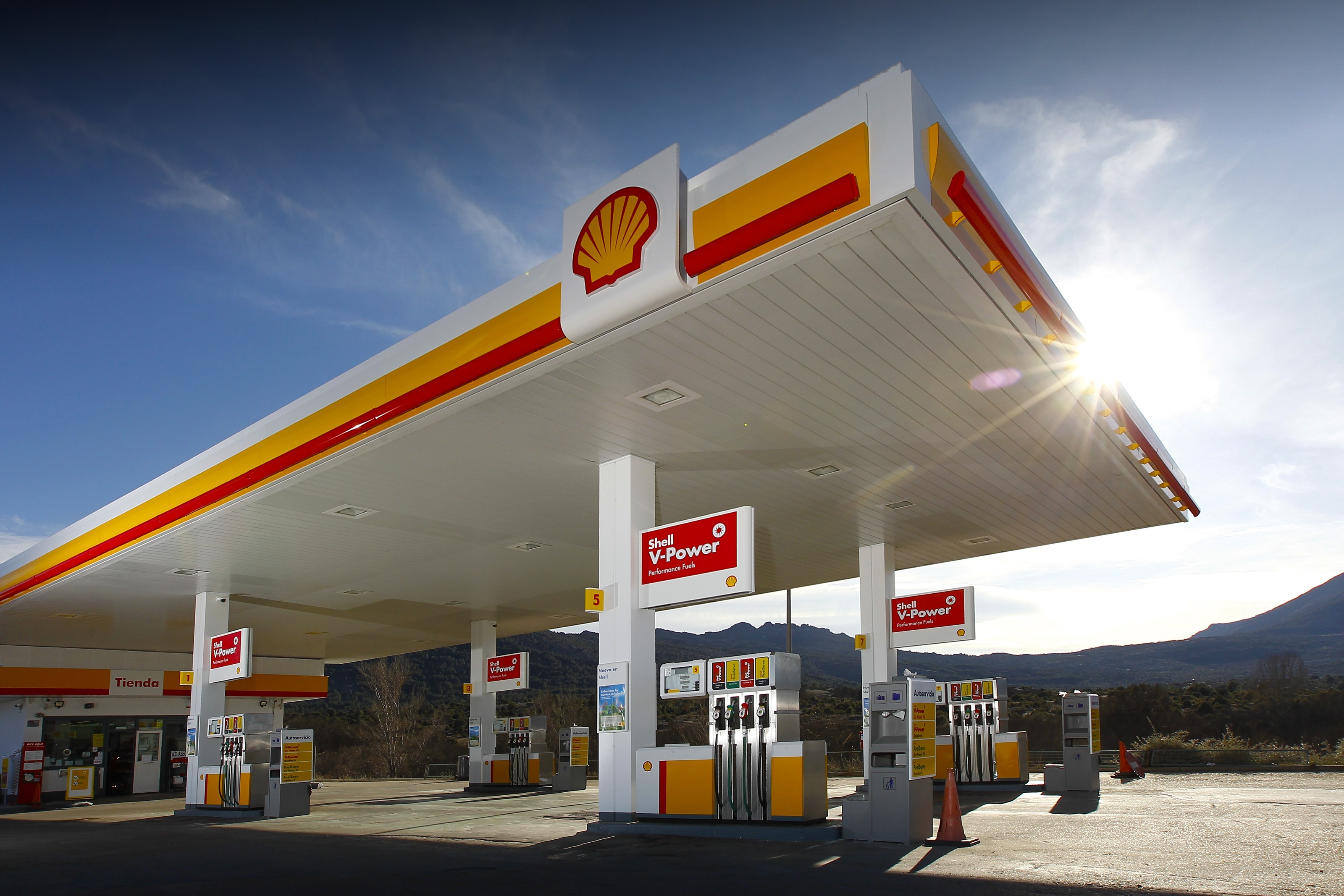 Shell akaryakıt istasyonu